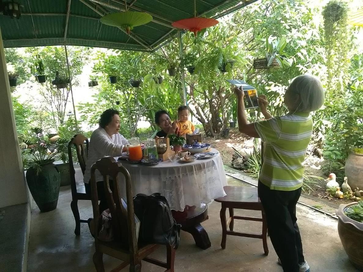 Baan Sithepaban Guesthouse Phitsanulok Εξωτερικό φωτογραφία