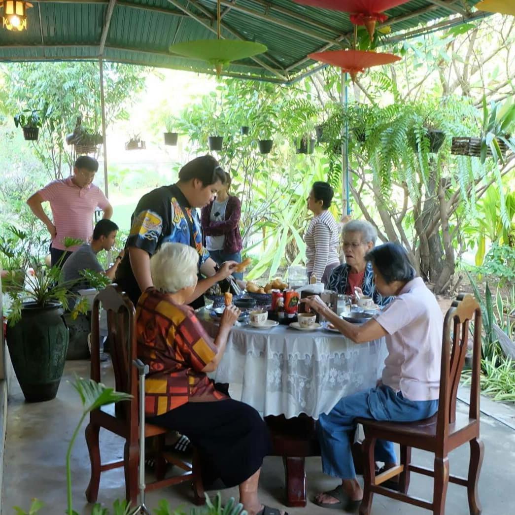 Baan Sithepaban Guesthouse Phitsanulok Εξωτερικό φωτογραφία